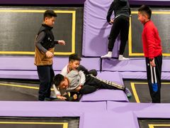 -Tenker Club弹刻极限主题公园 · 蹦床 · 团建 · 生日派对(大关店)