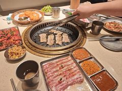 -蚂蚁洞·烤肉大营地(上海静安大悦城店)