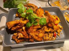 馋嘴香锅牛蛙-佬肥猫(国华广场店)