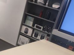 -Apple授权专营店(宝山万达店)