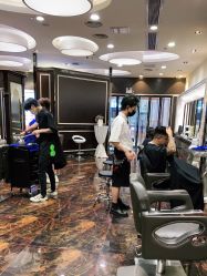-八佰伴8008星级形象店
