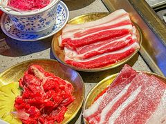 -芝小官毛肚火锅海鲜自助(苏州吴江区万宝店)