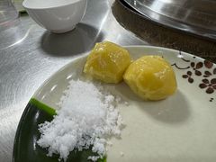-粘豆包柴火铁锅炖