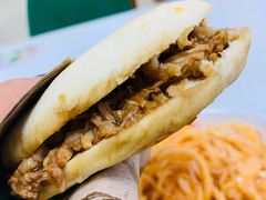 肥瘦腊汁肉夹馍-薛昌利大米面皮(南关正街店)