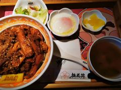 -桃花丼烧肉饭(凯丹商场店)