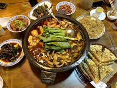 -都江堰石锅鱼