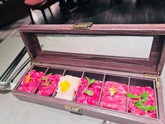 -左庭右院鲜牛肉火锅黑金店(陆家嘴中心店)