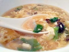 酸辣汤-李连贵酒家熏肉大饼(昆明街店)