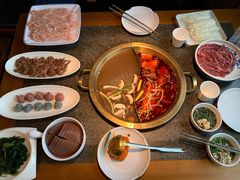 -小天鹅火锅·一线江景洪鼎旗舰店(洪崖洞店)