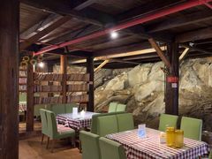 -北京水岸山吧度假村(雁栖镇店)