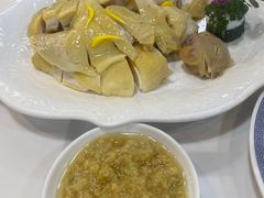 -明本湛江鸡•海鲜小厨(陈家祠店)