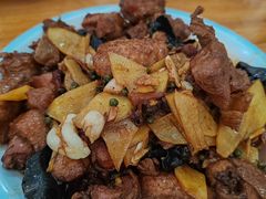 -美顺香食府鱼头老店(雪野湖店)