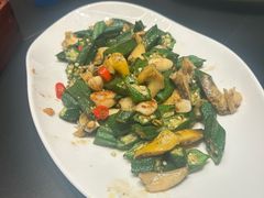 -五谷丰登农家院·地道胶东菜·海鲜烧烤(威海店)