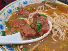 -金杨拉面王小吃面馆·牛三宝面·红烧牛肉粉
