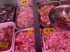 -周良天山牛杂城(天山路总店)