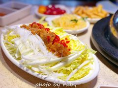 黄金娃娃菜-船梆煮•蒸汽海鲜·炉火烤肉(五四广场店)