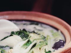 鱼汤杂菜煲-粤凤佬