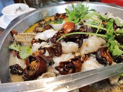 -何哥鲜鱼餐厅(龙湖花园店)