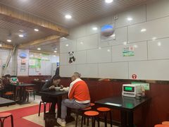 大堂-郑家包子牛肉拉面(尚勤路店)