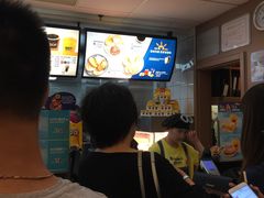 -麦当劳(轻轨曹杨路店)