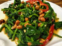 -溢心园香河肉饼总店