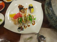 -青瓦餐厅·生鱼片·韩园烤肉(西塔店)