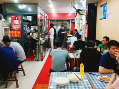 大堂-潘国仙耳光馄饨(黄家阙路店)