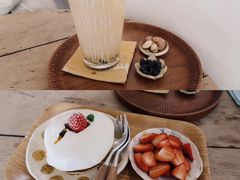 草莓松饼-春风十里咖啡馆