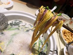 蔬菜面-煲大王猪肚鸡·椰子鸡火锅(红谷滩万达店)