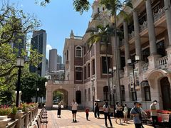 -香港大学
