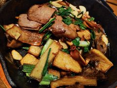 -云海肴·汽锅鸡·云南菜(天山百盛优客店)