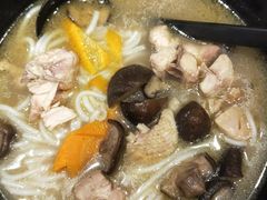 -老妈米线(港龙店)