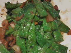 -老周家酱卤猪蹄私房菜(克拉玛依西街店)