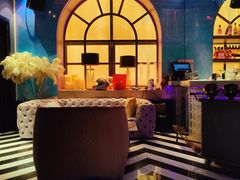 -Darling Queen·Mini·Live·House