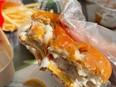 -麦当劳(假日广场店)