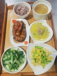 -卓玥国际月子会所(罗山路店)