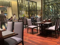 -广州万富希尔顿酒店·感趣自助餐厅·金秋蟹宴生蚝海鲜刺身烧烤