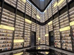 -上海虹桥中心爱琴海亚朵S酒店