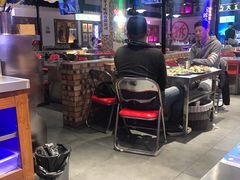 -马路牙子烧烤音乐酒馆(望京店)