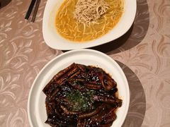 -东方明珠老上海8号餐厅
