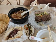 -闫家驴肉老店(华电一校店)