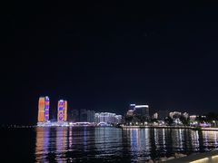 -万绿园