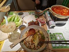 -百春原湖南牛肉粉(百联世纪店)