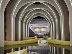 -涨巢·潮玩水疗局