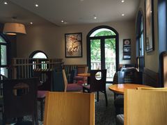 靠窗位-COSTA COFFEE(上海虹口公园店)