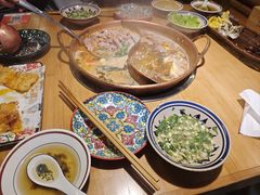 -洱火云南酸菜牛肉火锅(石景山当代商城店)