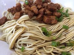 乾拌辣肉面-辣肉面大王(天平路店)
