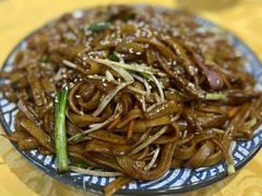 豉油皇炒河粉-天宝食坊·啫啫煲大排档(西华路店)