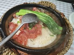 经典腊味煲仔饭-阿政粤小馆(中央大街店)