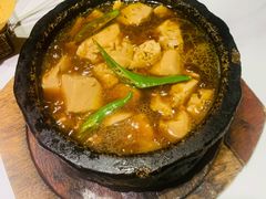 石锅豆腐-卯时·龙光雅宴·精致锡帮菜(惠山古镇店)